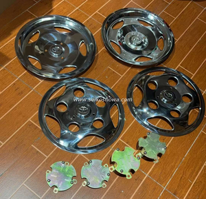 Kryt r&aacute;fika z nehrdzavej&uacute;cej ocele HY-17-021 Vhodn&eacute; pre Kryt n&aacute;boja kolesa Toyota Coaster Minibus 17,5' Kryt kolesa